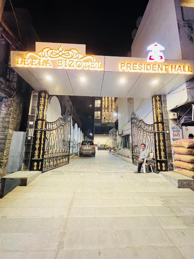 Leela Bizotel Junagadh Buitenkant foto